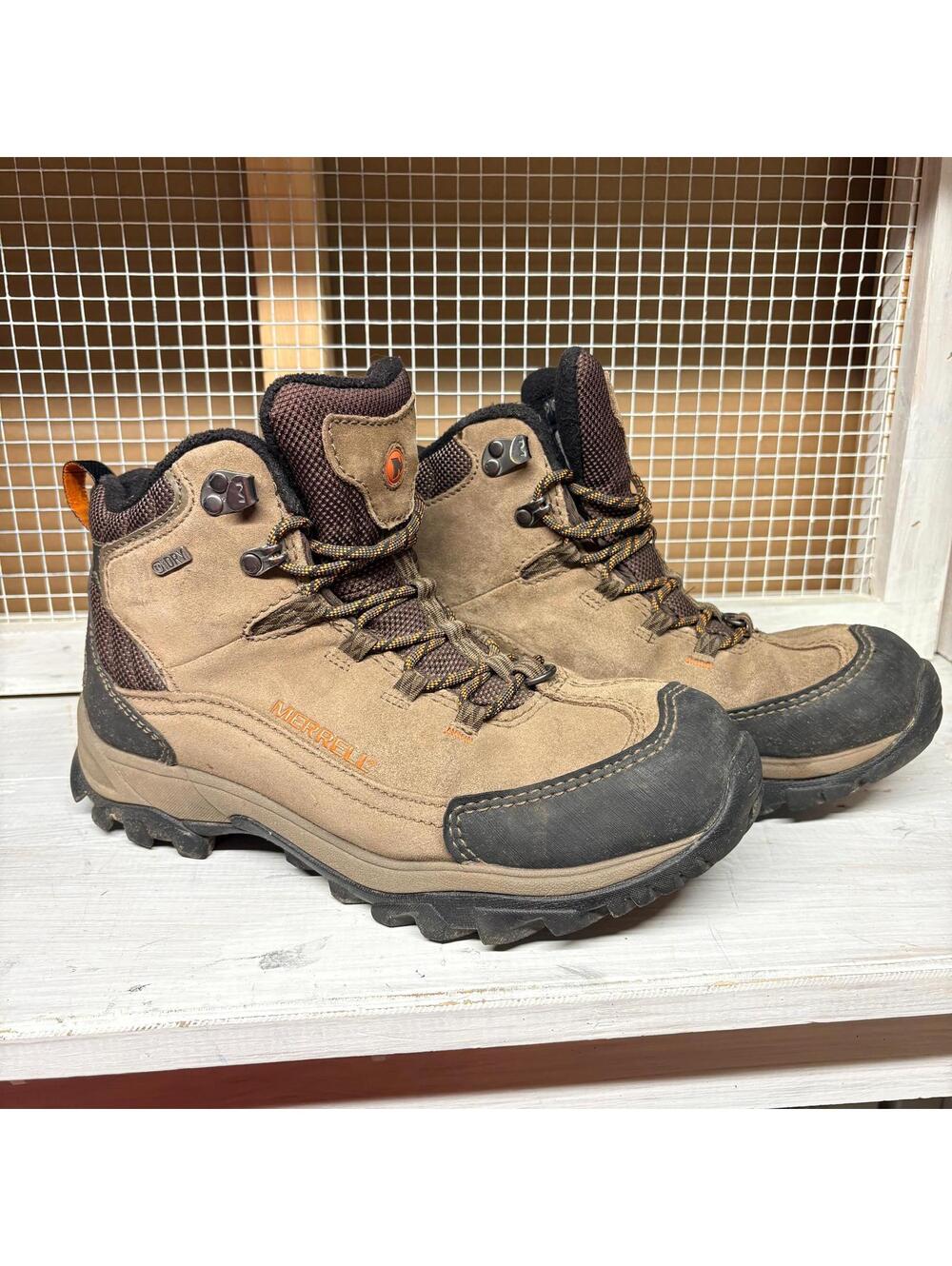 Merrell Hiking Boots Size 10 Vibram Soles Opti-Warm